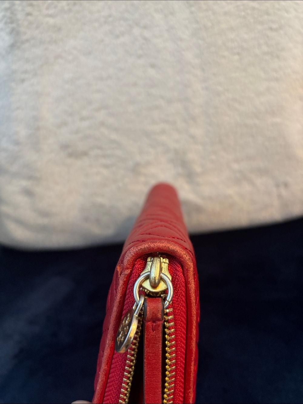 Tory Burch Quilted Red Zip-Around Leather Wallet with Logo - Picture 5 of 6
